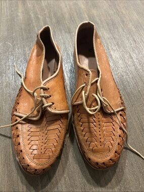 Mexican Men's Woven Leather Lace-Up Shoe, Size 9, New.